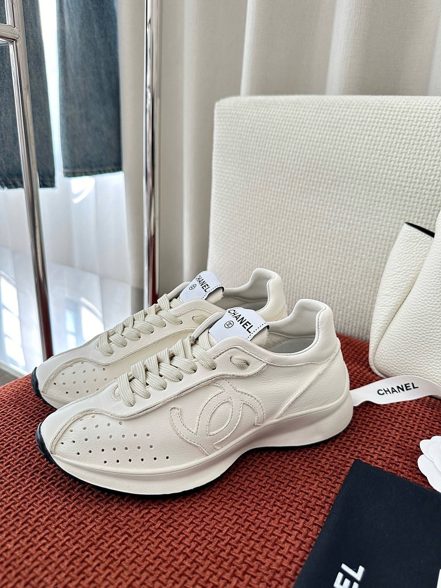 2025 Leather Sneakers